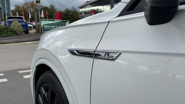 Volkswagen Touareg 3.0 V6 TDI 4Motion Black Edition 5dr Tip Auto Diesel Estate